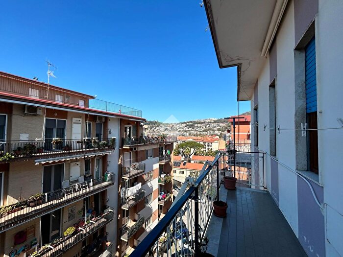 Appartamento bilocale in vendita in Via Sichelmanno, Salerno