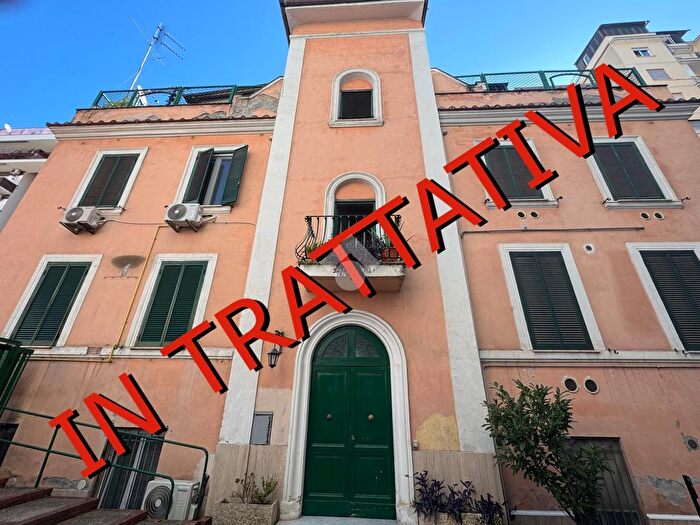 Appartamento bilocale in vendita in Via Cupra, Roma