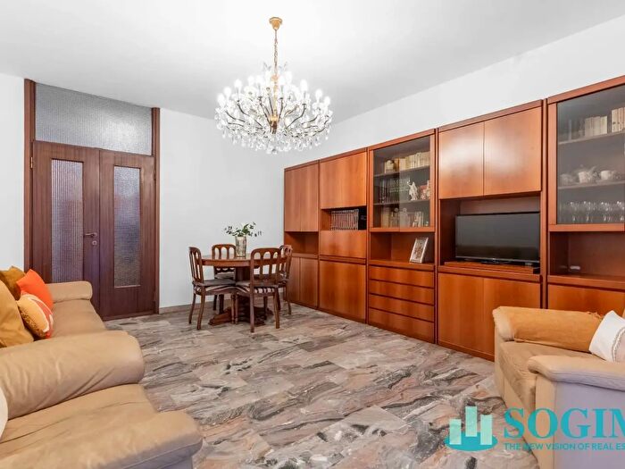 Appartamento trilocale in vendita in Viale Fulvio Testi, Cinisello Balsamo