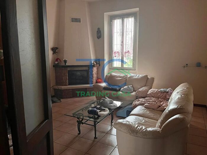 Appartamento trilocale in vendita in Via Emilia Piacentina, Sarmato
