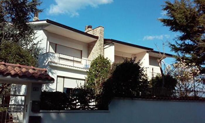 Appartamento con 6 locali in vendita in Via del Poggio, Frosinone