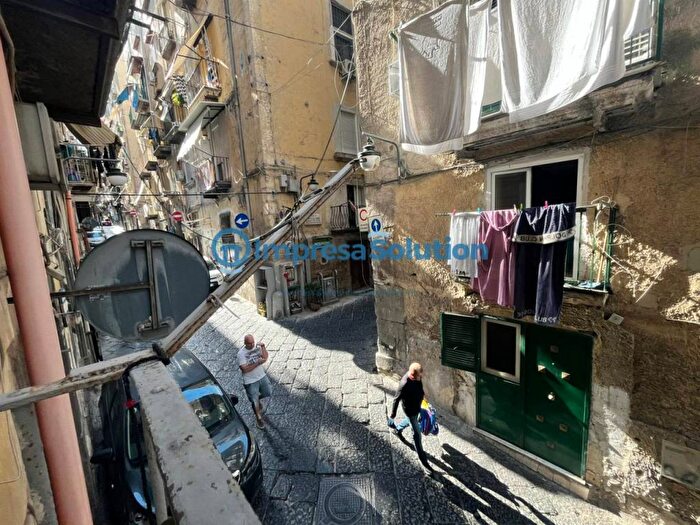 Appartamento monolocale in affitto in Vico Giardinetto, Quartieri Spagnoli, Napoli