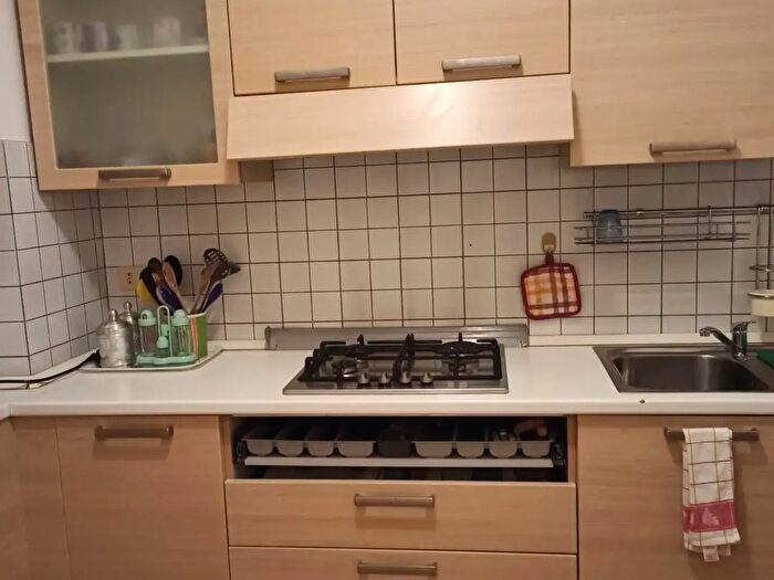 Appartamento con 5 locali in affitto in Viale Giuseppe Verdi, Novara
