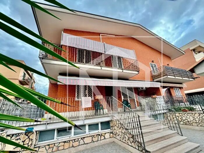 Casa quadrilocale in vendita in Via degli Zigoli, Roma