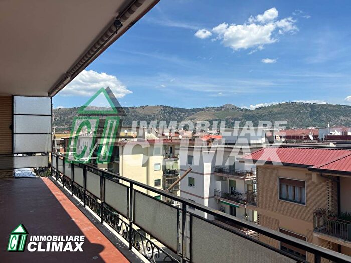 Casa con 5 locali in affitto in Via Caduti sul Lavoro, Corso Trieste, Caserta
