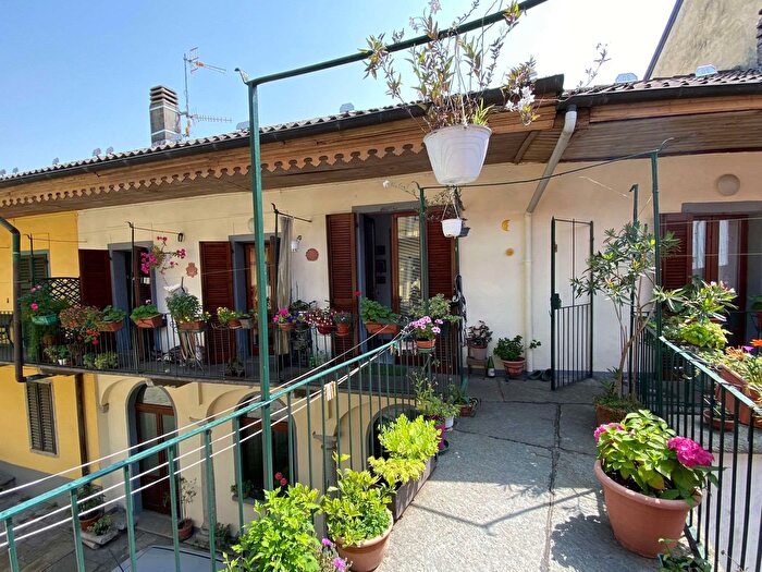 Casa trilocale in vendita in Via Reginetta Francioli, Vignone