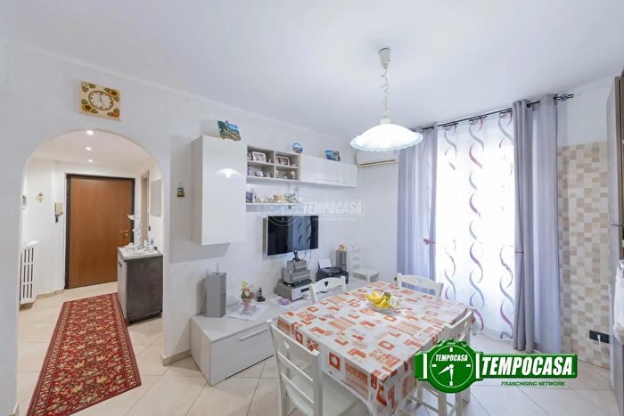 Appartamento trilocale in vendita in Via Rodolfo Morandi, Voghera