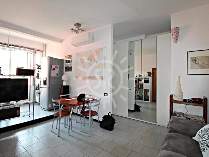 Appartamento bilocale in vendita in Via De' Carracci, Bologna