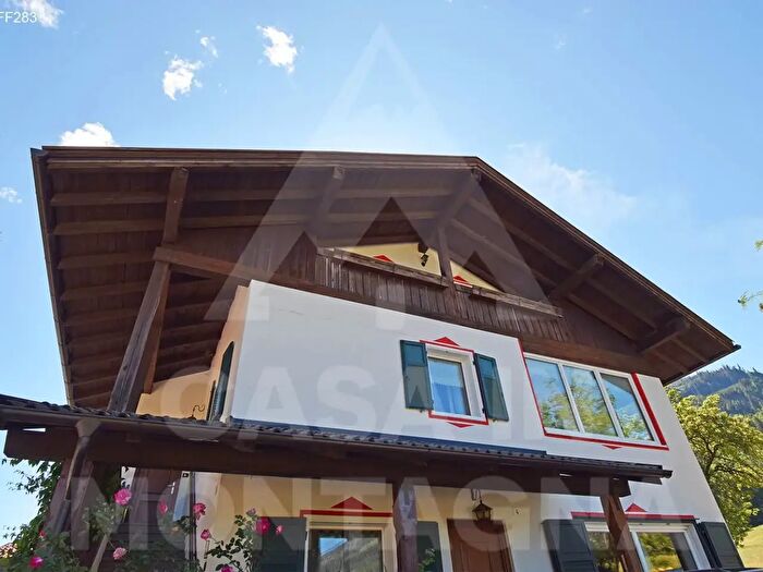Appartamento con 5 locali in affitto in Ziano Di Fiemme
