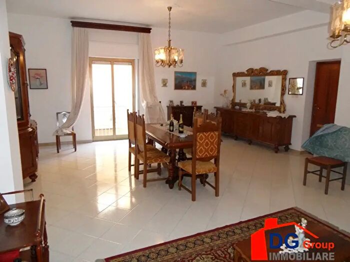 Appartamento con 5 locali in vendita in Alcamo