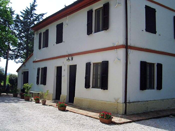 Casa con 6 locali in vendita in Via SantAmico, Morro DAlba