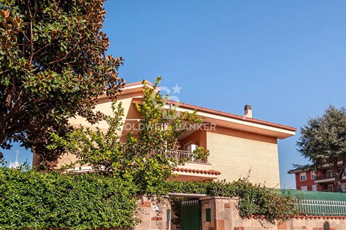 Casa con 6 locali in vendita in Via Alessandro Guidoni, Ciampino