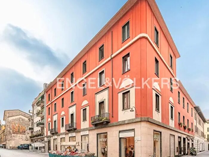 Appartamento quadrilocale in affitto in Como