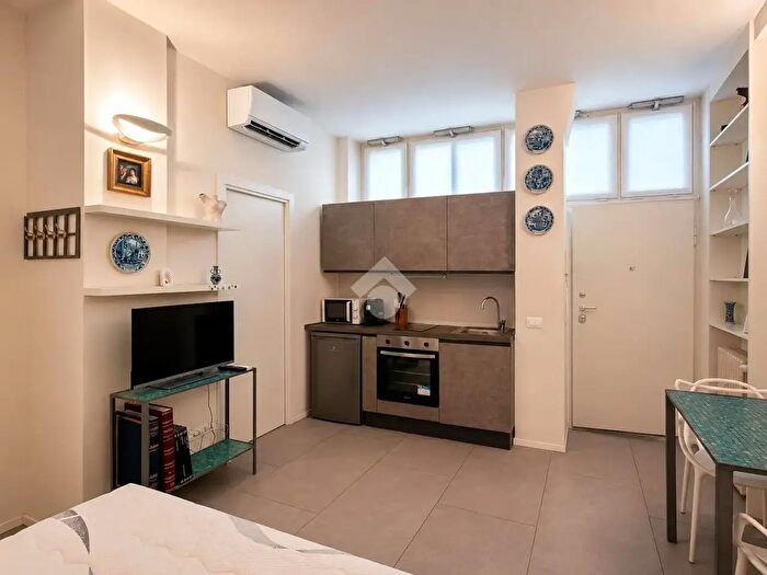 Appartamento monolocale in vendita in Via Cadibona, Milano
