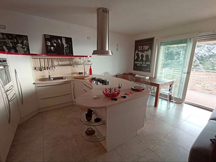 Appartamento trilocale in vendita in Via Scuola di Musica, Buggerru