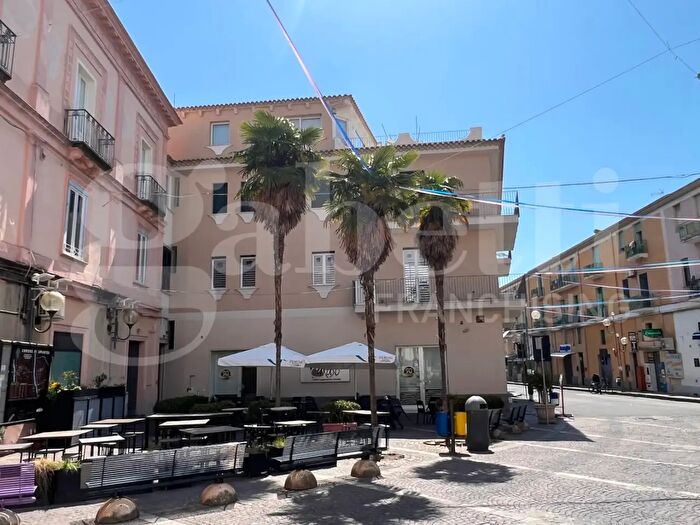 Appartamento trilocale in vendita in Via Nuova, Amantea