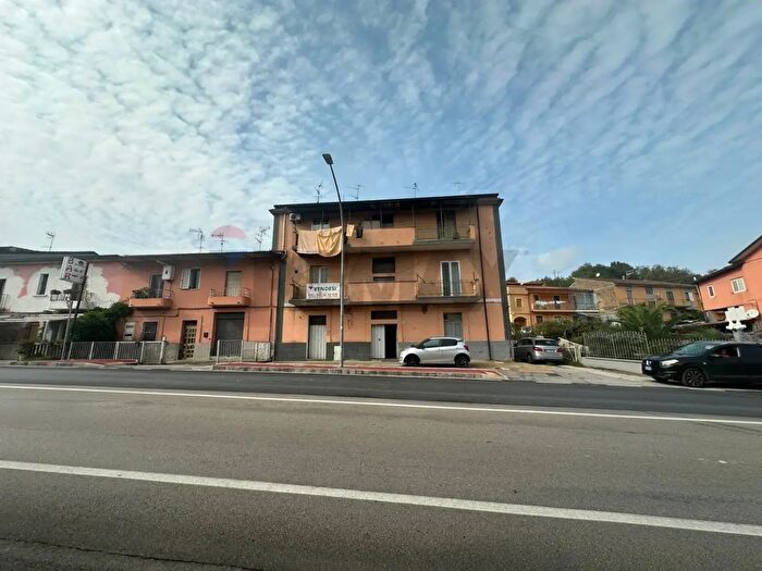 Casa con 18 locali in vendita in Benevento