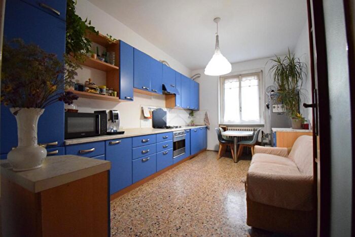 Appartamento trilocale in vendita in Via S Rocco, Monza