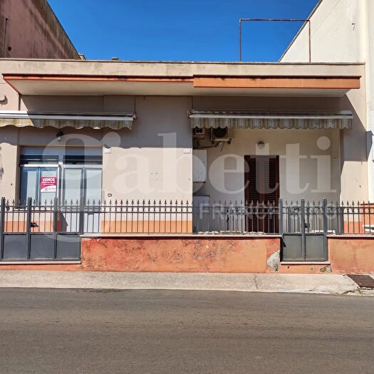 Casa quadrilocale in vendita in Ruffano