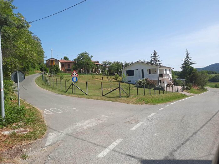 Casa con 5 locali in vendita in Pellegrino Parmense