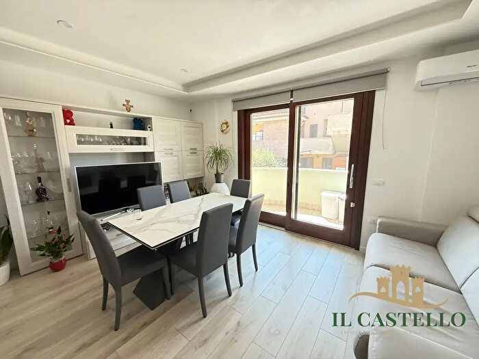 Appartamento trilocale in vendita in Via Vittorio Formentano, Castiglione Del Lago
