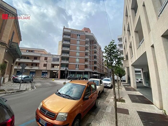 Appartamento con 5 locali in vendita in Via Salvatore Grande, Lecce