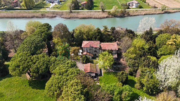 Casa con 12 locali in vendita in Via Adriatica, Jesolo