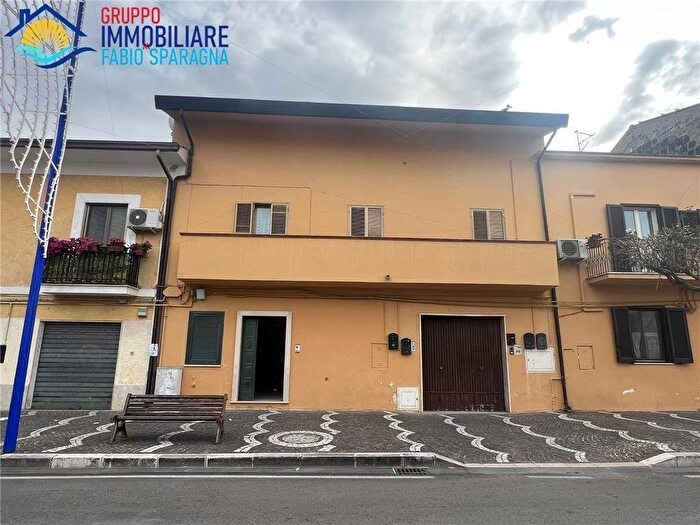 Casa con 6 locali in vendita in Via Santuario, Carano, Sessa Aurunca