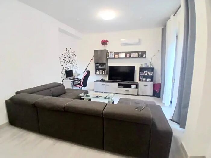 Appartamento quadrilocale in vendita in Via Benito Gazzaniga, Broni