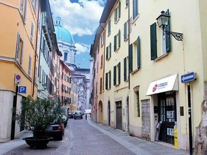 Appartamento bilocale in affitto in Via Cattaneo, Brescia
