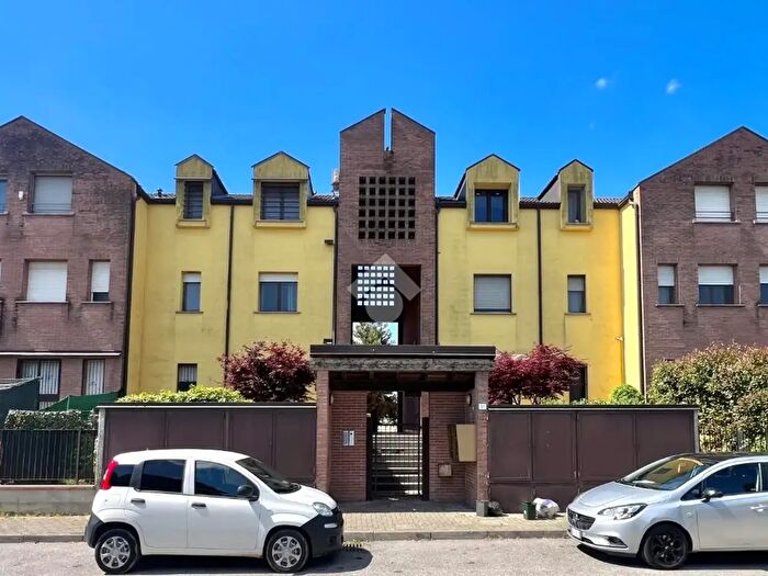 Appartamento monolocale in vendita in Via Repubblica, Cura Carpignano