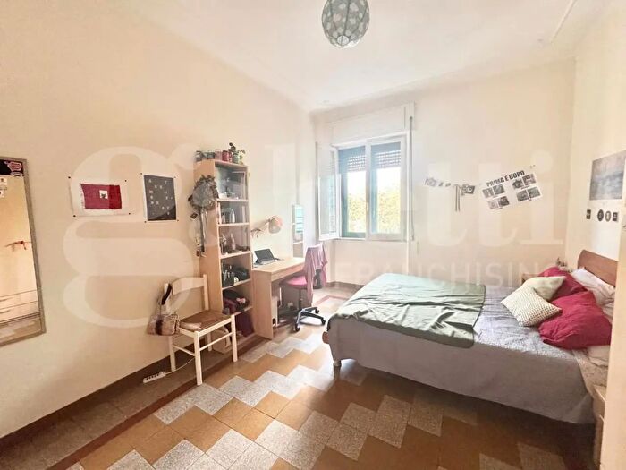 Appartamento quadrilocale in vendita in Via Tunisi, Roma