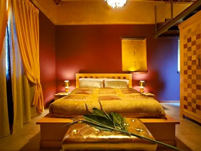 Casa con 6 locali in vendita in Via Onorevole Luigi Fulci, Milazzo