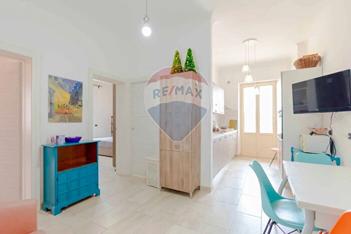 Appartamento trilocale in vendita in Via Alto Adige, Taranto