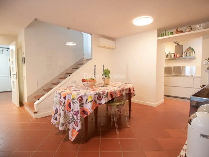 Casa quadrilocale in vendita in Piazza Carlo Lorenzini, Montale