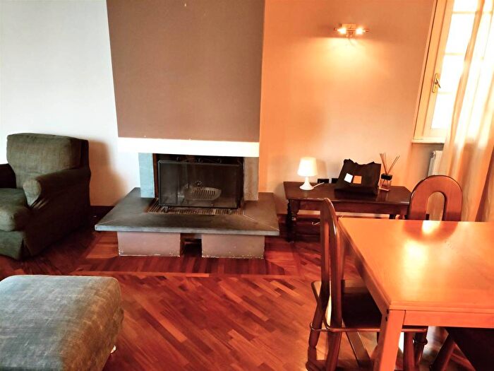 Casa con 6 locali in affitto in Pistoia Ovest, Pistoia