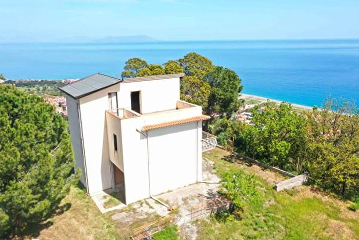 Casa quadrilocale in vendita in Contrada Santa Margherita, Gioiosa Marea