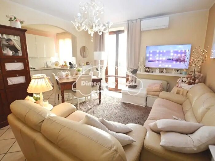 Appartamento trilocale in vendita in Azza Vittorio Emanue, Altopascio