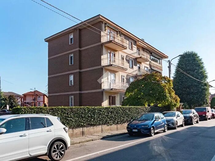 Appartamento trilocale in vendita in Via Parco, Cirie