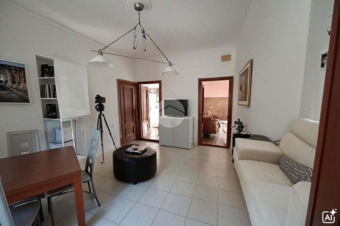 Appartamento quadrilocale in vendita in Via Teresio Mario Canepari, Genova