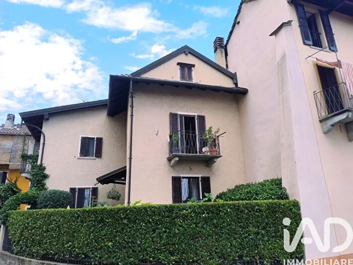 Casa quadrilocale in vendita in Via Trieste, Arizzano