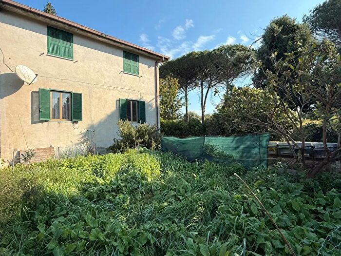 Casa con 8 locali in vendita in Via Rio Secco, Gallicano Nel Lazio