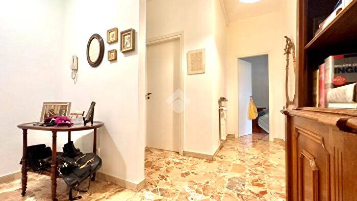 Appartamento trilocale in vendita in Via Paolo Giacometti, Novi Ligure