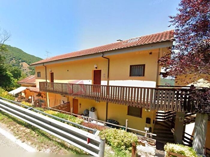 Casa trilocale in affitto in SR, Lucoli