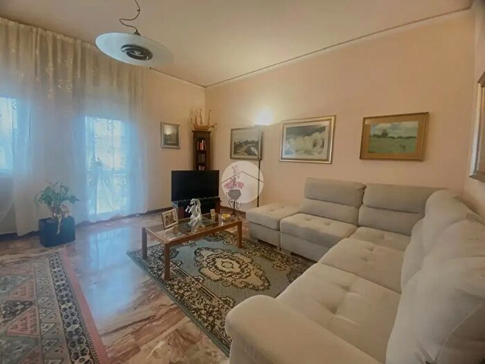 Appartamento trilocale in vendita in Via Zanette, Treviso