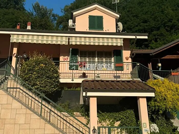 Casa con 6 locali in vendita in Via Chivasso a, San Raffaele Cimena