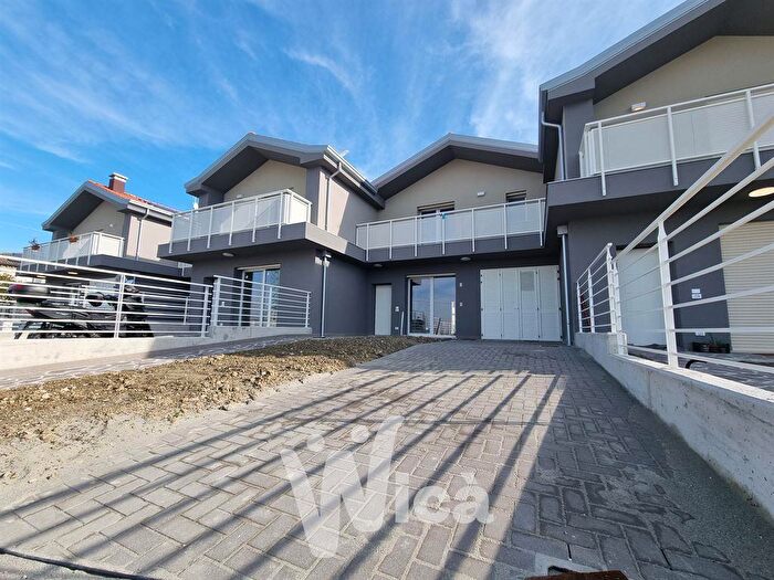 Casa quadrilocale in vendita in Ravenna