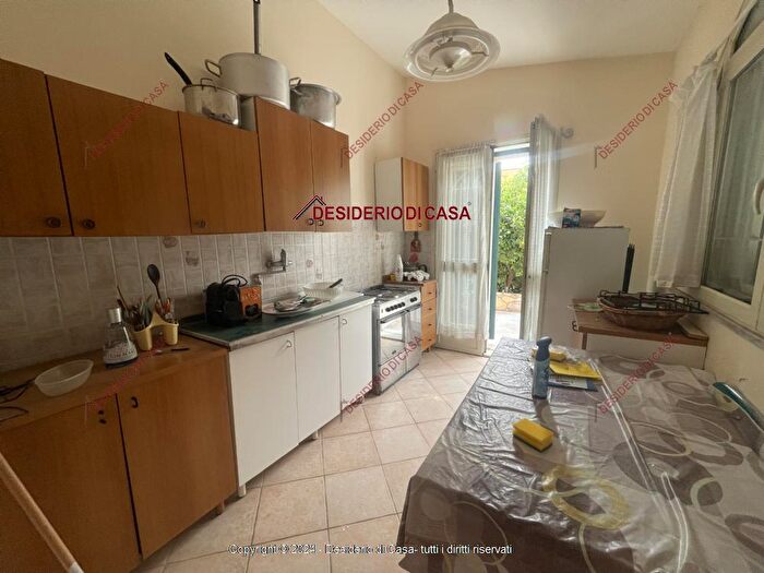 Casa quadrilocale in vendita in Carini