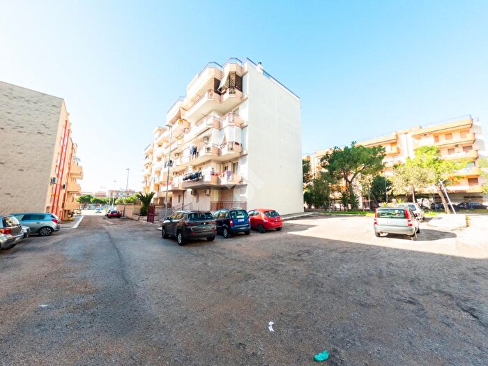 Appartamento quadrilocale in vendita in Viale Michelangelo, Manfredonia