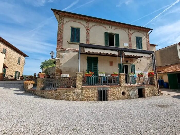 Casa con 7 locali in vendita in Ciggiano, Civitella In Val Di Chiana